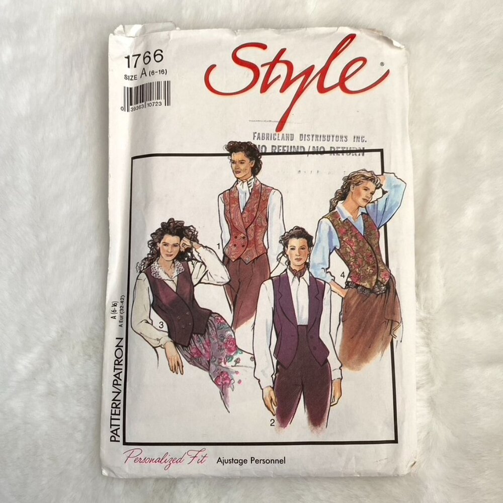 2 Style Sewing Patterns - Picture 4 of 5